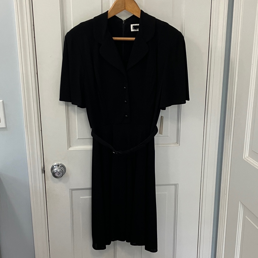 Vintage Classic Little Black Dress Women's lined dress belt zipper back size 8